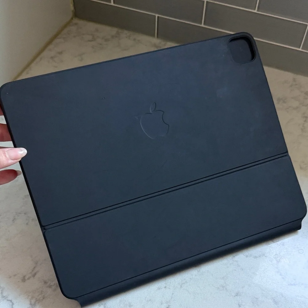Apple iPad Pro Covered Keyboard